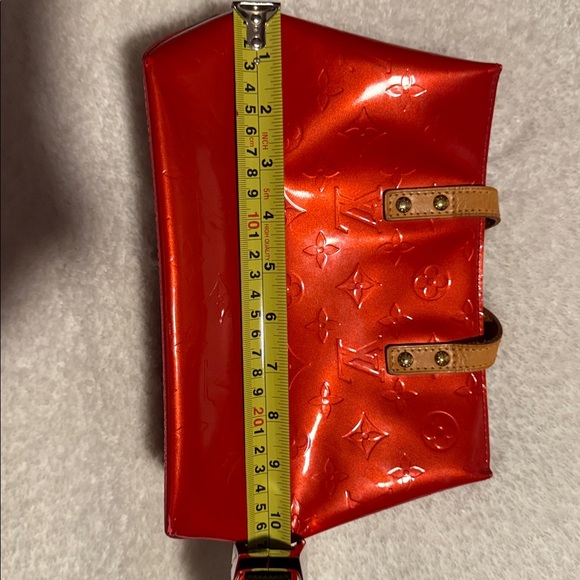 Louis Vuitton Reade Vernis Red - Picture 13 of 13